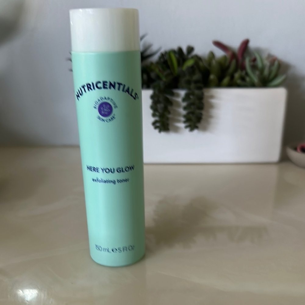 Nuskin Nutricentials Here You Glow Exfoliating Toner: new unopened